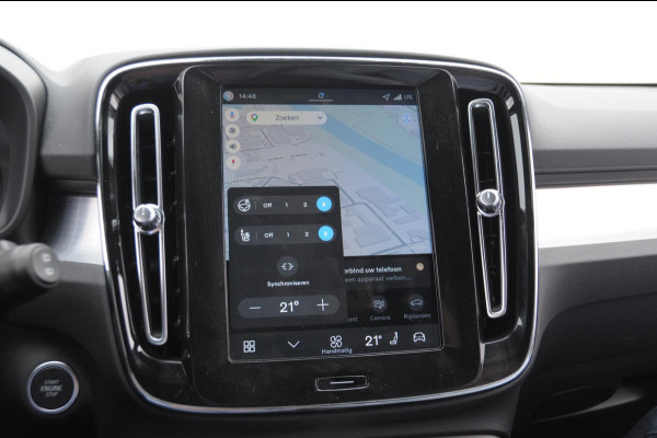 Volvo XC40 B4 211PK Automaat Plus Dark / Adaptive cruise control / Elektrische stoelen / Harman Kardon audio / Pilot assist / BLIS / Stoel en stuur verwarming / Elektrische achterklep / Parkeersensoren met camera / Google infotainment