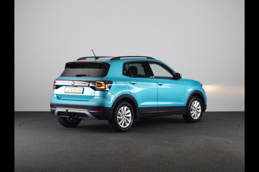 Volkswagen T-Cross 1.0 TSI Life 115 pk Automaat (DSG) | Navigatie | Trekhaak | Parkeersensoren | Achteruitrijcamera | Autom. airco | Voll. digitaal instrumentenpaneel | Stoelverwarming |