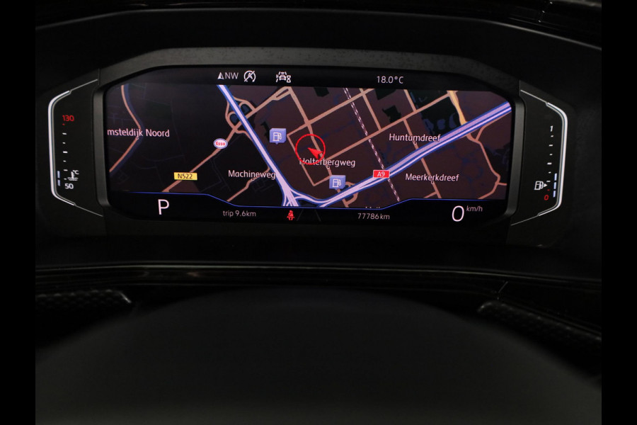 Volkswagen T-Cross 1.0 TSI Life 115 pk Automaat (DSG) | Navigatie | Trekhaak | Parkeersensoren | Achteruitrijcamera | Autom. airco | Voll. digitaal instrumentenpaneel | Stoelverwarming |