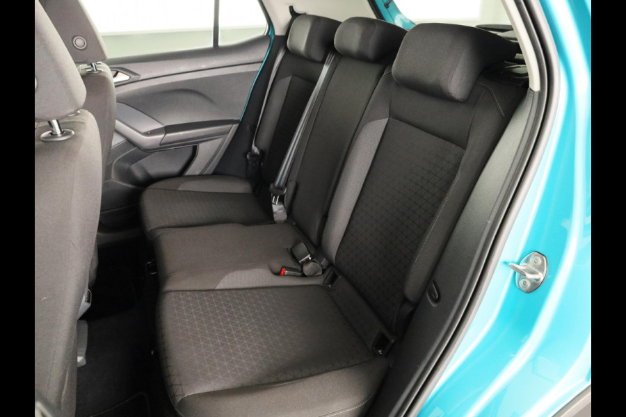 Volkswagen T-Cross 1.0 TSI Life 115 pk Automaat (DSG) | Navigatie | Trekhaak | Parkeersensoren | Achteruitrijcamera | Autom. airco | Voll. digitaal instrumentenpaneel | Stoelverwarming |