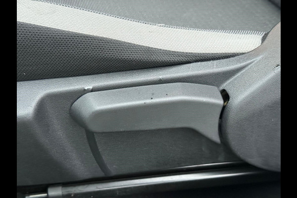 Toyota Aygo 1.0 VVT-i x-play Airco, Carplay, 5 DRS, NL/NAP!