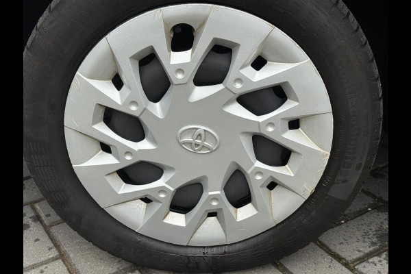 Toyota Aygo 1.0 VVT-i x-play Airco, Carplay, 5 DRS, NL/NAP!