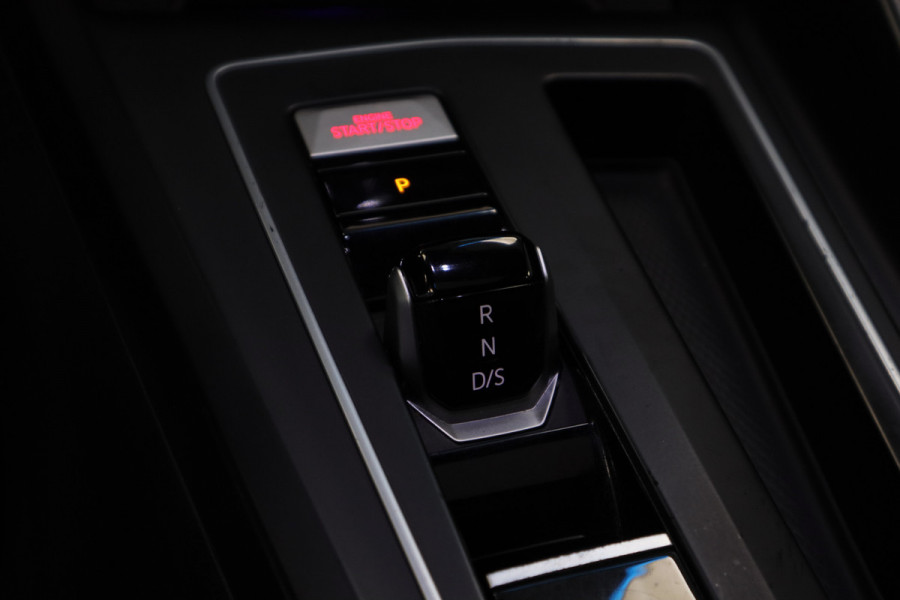 Volkswagen Golf 2.0 TSI GTI Clubsport Panoramadak Harman&Kardon Head-Up