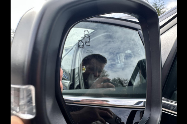 Peugeot 3008 1.2 PureTech GT Line LED|CarPlay|Dodehoek|Stoelverwarming|Trekhaak