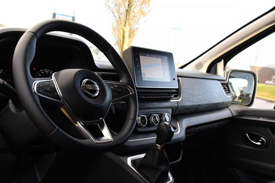 Nissan Primastar 2.0 dCi 150 L2H1 DC Black Edition 5 Jaar Garantie, Camera, Cruise, LED, Stoelverwarming, 2 x Schuifdeur, Clima, Automaat, Keyless, Uniek!
