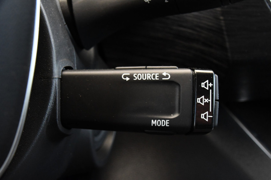 Nissan Primastar 2.0 dCi 150 L2H1 DC Black Edition 5 Jaar Garantie, Camera, Cruise, LED, Stoelverwarming, 2 x Schuifdeur, Clima, Automaat, Keyless, Uniek!