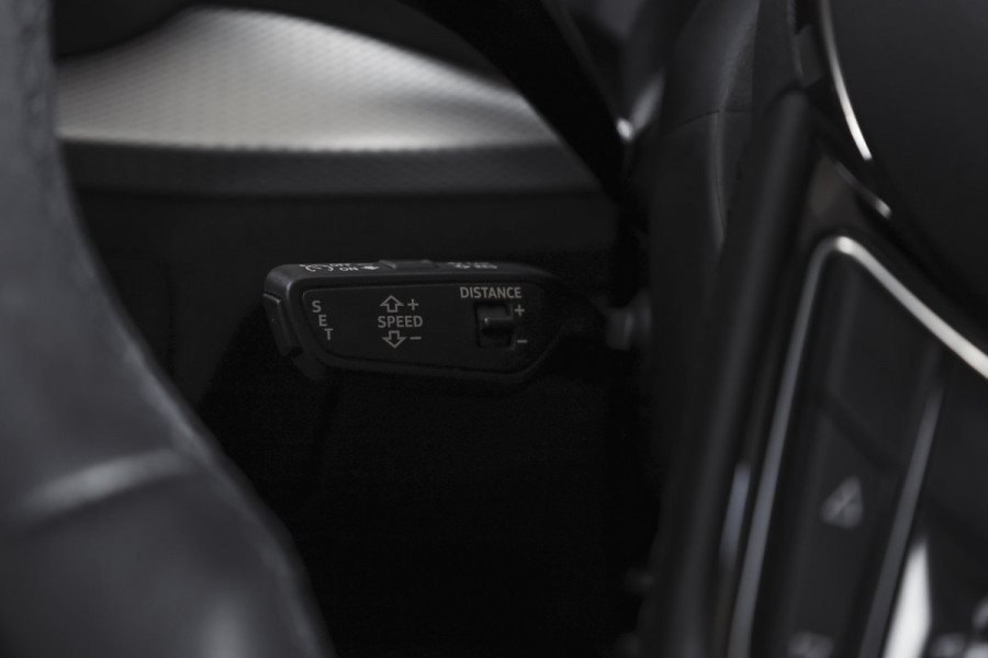 Audi Q2 35 TFSI S Edition 150 PK - Automaat | Dig. Cockpit | Adapt. Cruise | Stoelverw. | Matrix Led | Camera | NAV + App. Connect | ECC | Elek. Klep | LM 17" |