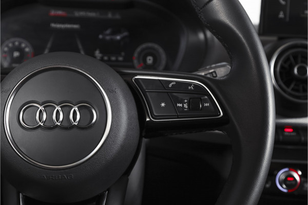 Audi Q2 35 TFSI S Edition 150 PK - Automaat | Dig. Cockpit | Adapt. Cruise | Stoelverw. | Matrix Led | Camera | NAV + App. Connect | ECC | Elek. Klep | LM 17" |