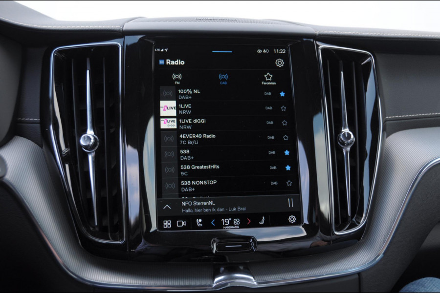 Volvo XC60 T6 340PK Automaat Plug-in hybrid AWD R-Design