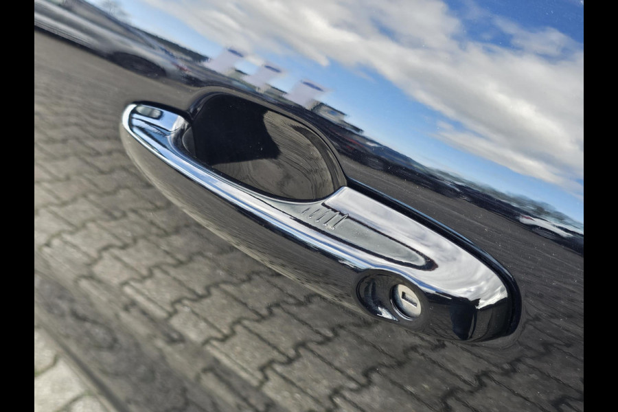 Ford Kuga 2.5 FHEV ST-Line X 190pk | Driver Assistance Pack | Winterpack | Panoramadak | Technology Pack | Geen Stekker nodig | All Season banden