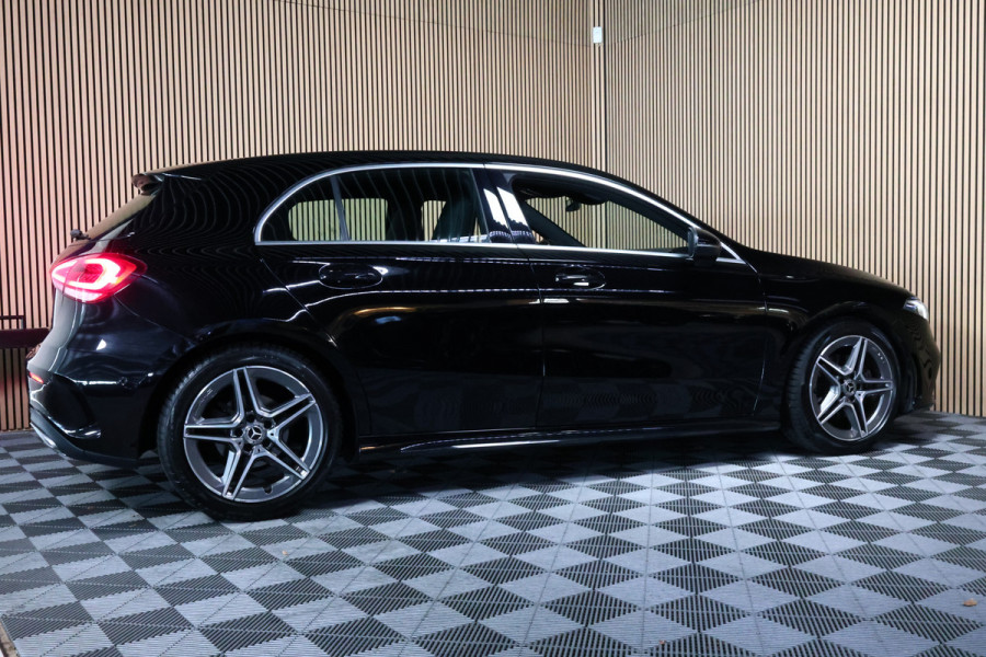 Mercedes-Benz A-Klasse 180 Business Solution AMG Sport 2020
