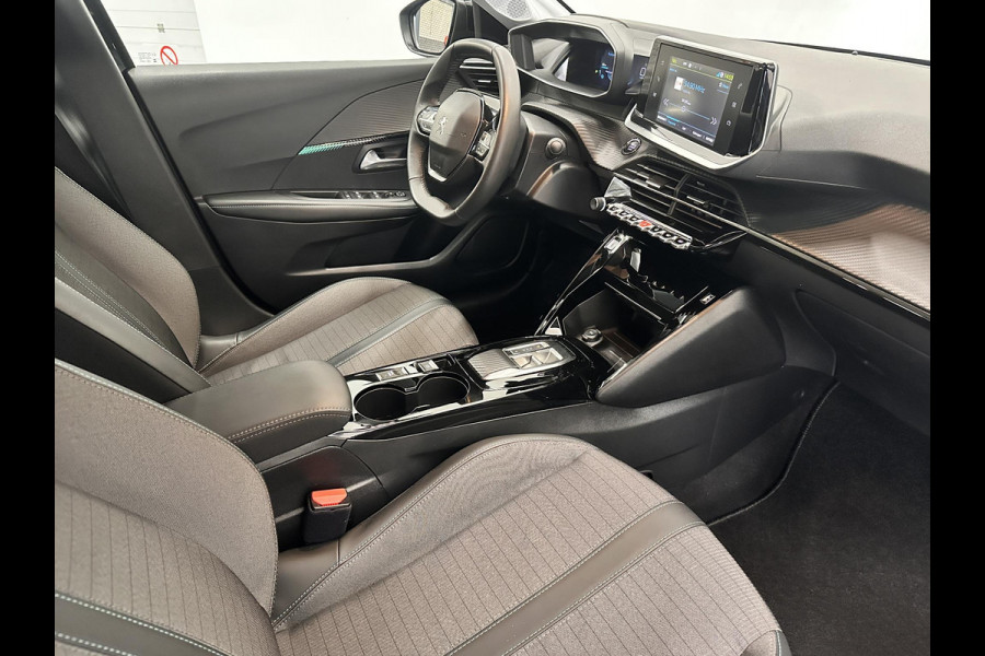 Peugeot e-208 EV Allure Pack 50 kWh 98% SOH Airco/ECC Carplay Navi Cruise Control PDC VA + Camera Full LED 16" LM Velgen