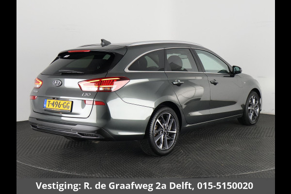 Hyundai i30 Wagon 1.5 T-GDi MHEV Premium | Stuur-/Stoelverwarming | Navigatie | Parkeersensoren voor & Achter |