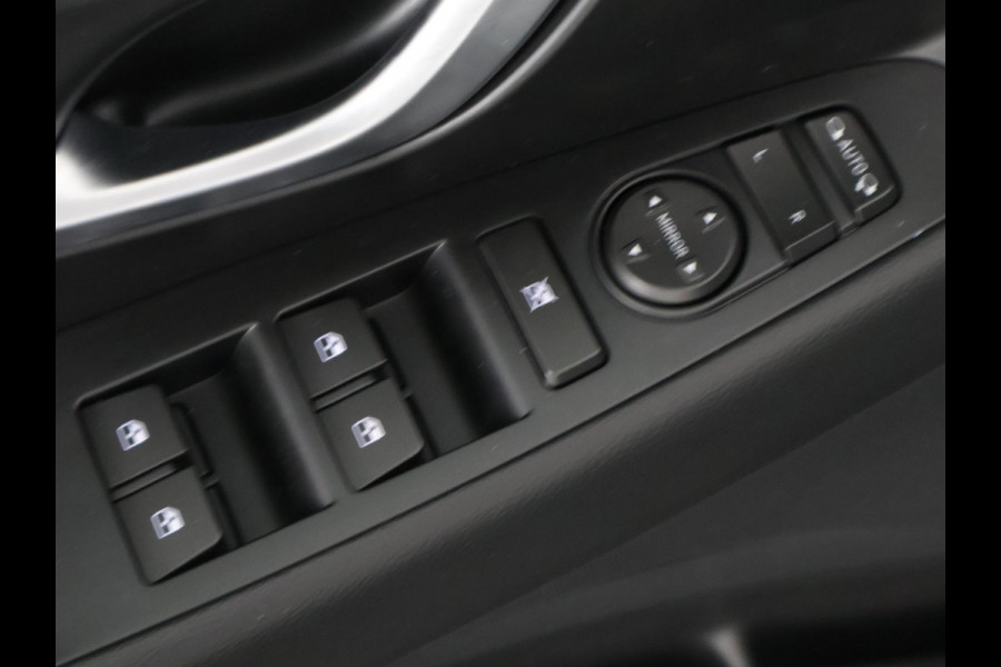 Hyundai i30 Wagon 1.5 T-GDi MHEV Premium | Stuur-/Stoelverwarming | Navigatie | Parkeersensoren voor & Achter |