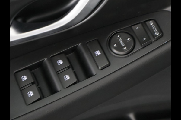 Hyundai i30 Wagon 1.5 T-GDi MHEV Premium | Stuur-/Stoelverwarming | Navigatie | Parkeersensoren voor & Achter |