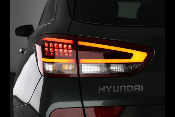 Hyundai i30 Wagon 1.5 T-GDi MHEV Premium | Stuur-/Stoelverwarming | Navigatie | Parkeersensoren voor & Achter |