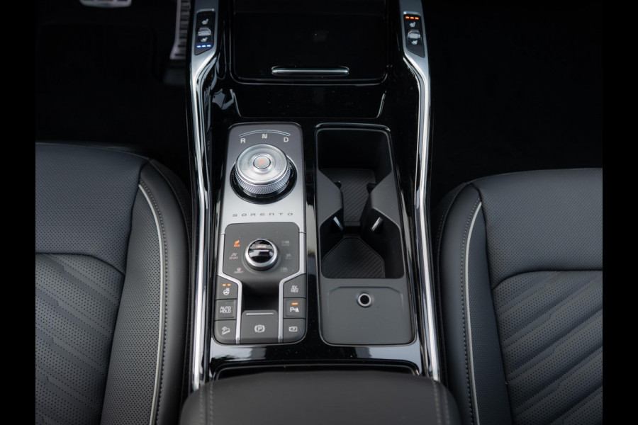 Kia Sorento 1.6 T-GDi Plug-in Hybrid 4WD ExecutiveLine 7p. | VOORRAADVOORDEEL | Bose audio | Schuifkanteldak | Stoel en stuurverwarming |