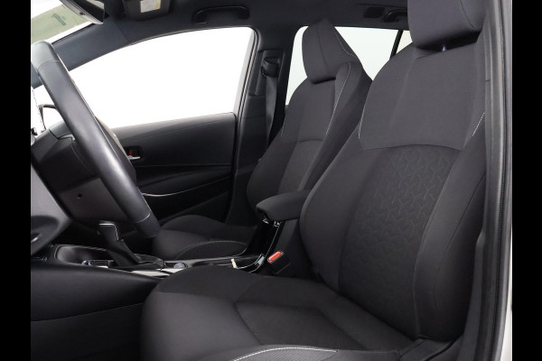 Toyota Corolla Touring Sports 1.8 Hybrid Dynamic Plus | Stuur-/Stoelverwarming | Apple Carplay & AndroidAUTO | Navigatie