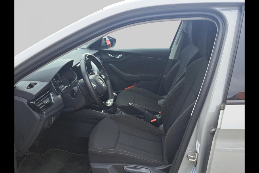 Škoda SCALA 1.0 TSI Ambition Incl. Apple Carplay/Android Auto | Cruise control | Lichtmetalen velgen 16"