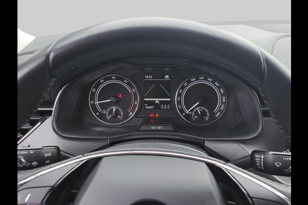 Škoda SCALA 1.0 TSI Ambition Incl. Apple Carplay/Android Auto | Cruise control | Lichtmetalen velgen 16"