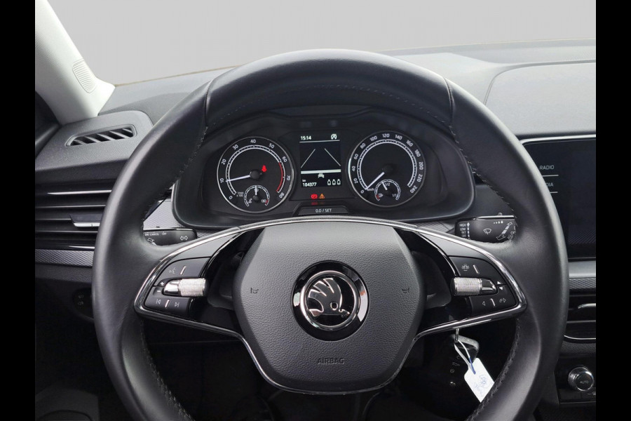 Škoda SCALA 1.0 TSI Ambition Incl. Apple Carplay/Android Auto | Cruise control | Lichtmetalen velgen 16"