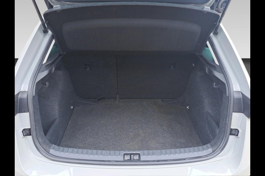 Škoda SCALA 1.0 TSI Ambition Incl. Apple Carplay/Android Auto | Cruise control | Lichtmetalen velgen 16"