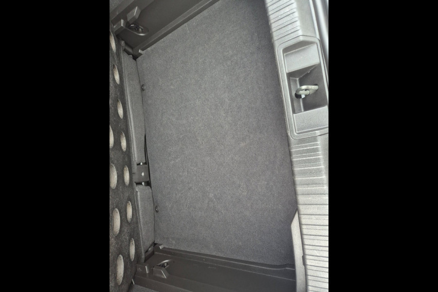 Renault Captur 1.3 TCe 140 Intens Carplay, Navi, Camera, Stoelverwarming