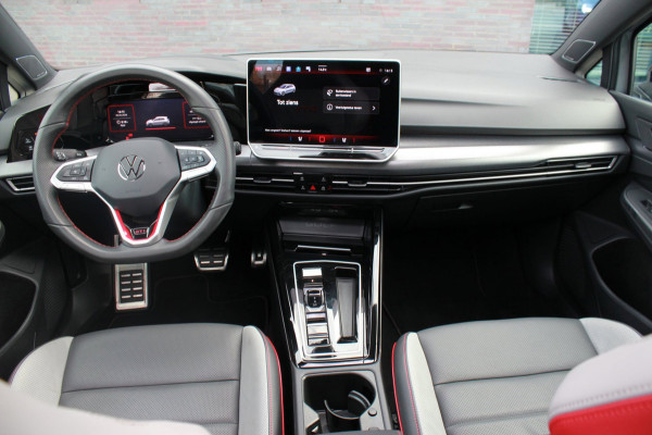 Volkswagen Golf 2.0 TSI GTI