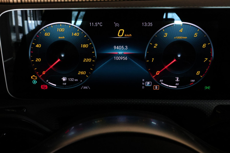 Mercedes-Benz A-Klasse 180 Business Solution AMG Sport 2020