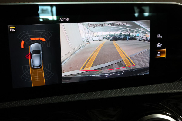 Mercedes-Benz A-Klasse 180 Business Solution AMG Sport 2020