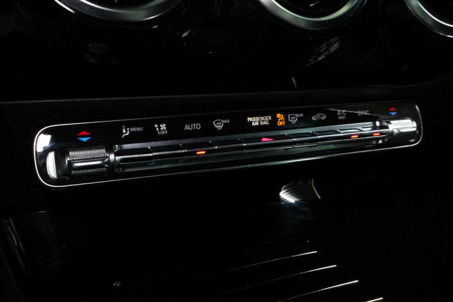 Mercedes-Benz A-Klasse 180 Business Solution AMG Sport 2020