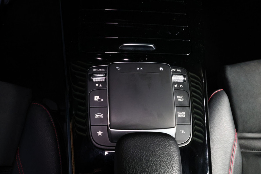 Mercedes-Benz A-Klasse 180 Business Solution AMG Sport 2020