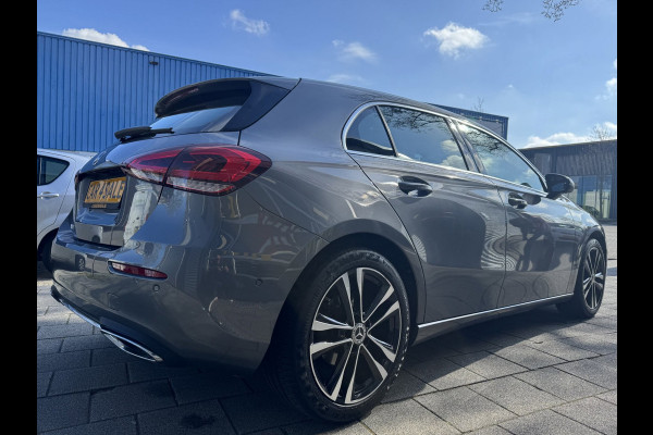 Mercedes-Benz A-Klasse 200 Edition 19 - Automaat I Sport Pakket I Navigatie/ Apple CarPlay I Leer I LED I PDC I Dealer onderhouden
