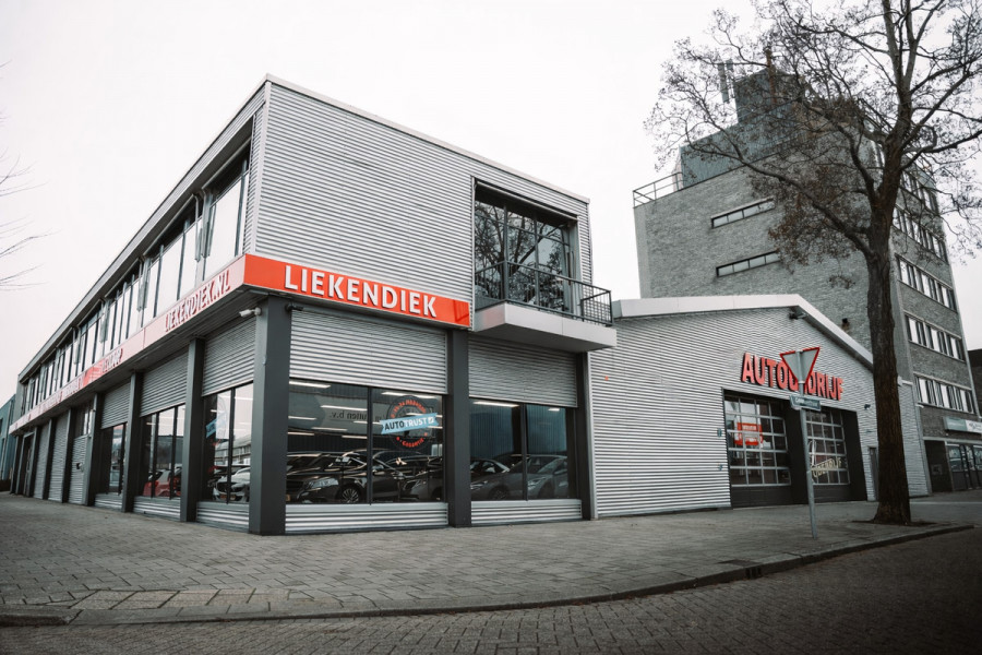 Mercedes-Benz A-Klasse 200 Edition 19 - Automaat I Sport Pakket I Navigatie/ Apple CarPlay I Leer I LED I PDC I Dealer onderhouden