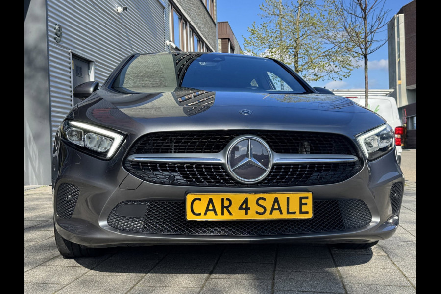 Mercedes-Benz A-Klasse 200 Edition 19 - Automaat I Sport Pakket I Navigatie/ Apple CarPlay I Leer I LED I PDC I Dealer onderhouden