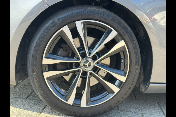 Mercedes-Benz A-Klasse 200 Edition 19 - Automaat I Sport Pakket I Navigatie/ Apple CarPlay I Leer I LED I PDC I Dealer onderhouden