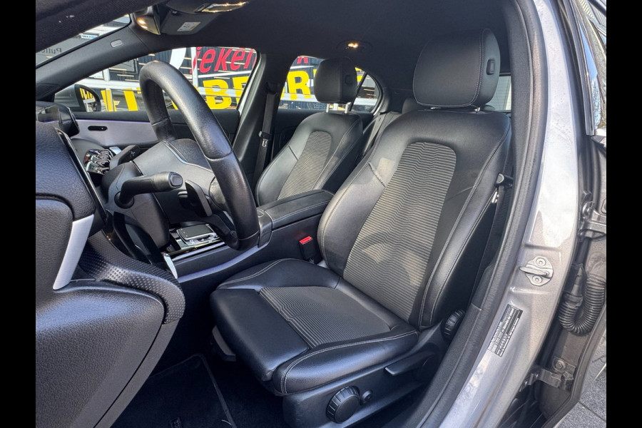 Mercedes-Benz A-Klasse 200 Edition 19 - Automaat I Sport Pakket I Navigatie/ Apple CarPlay I Leer I LED I PDC I Dealer onderhouden