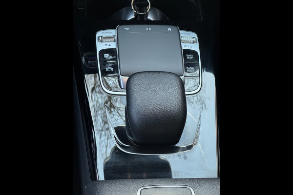 Mercedes-Benz A-Klasse 200 Edition 19 - Automaat I Sport Pakket I Navigatie/ Apple CarPlay I Leer I LED I PDC I Dealer onderhouden