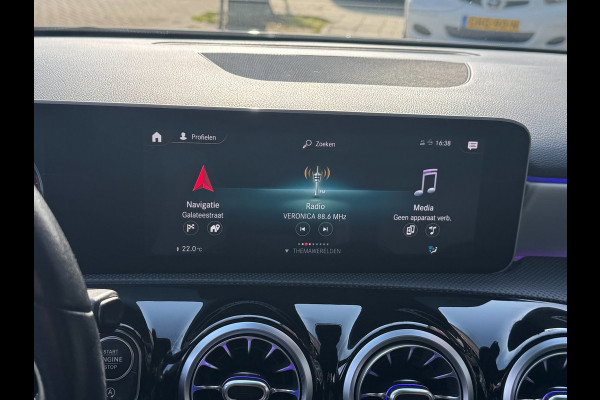Mercedes-Benz A-Klasse 200 Edition 19 - Automaat I Sport Pakket I Navigatie/ Apple CarPlay I Leer I LED I PDC I Dealer onderhouden