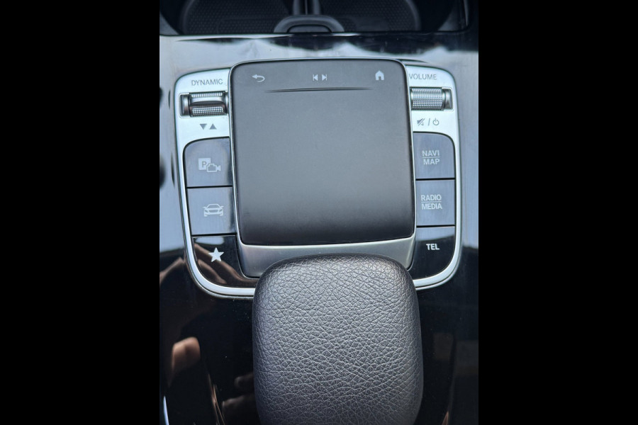 Mercedes-Benz A-Klasse 200 Edition 19 - Automaat I Sport Pakket I Navigatie/ Apple CarPlay I Leer I LED I PDC I Dealer onderhouden