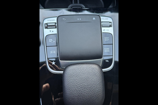Mercedes-Benz A-Klasse 200 Edition 19 - Automaat I Sport Pakket I Navigatie/ Apple CarPlay I Leer I LED I PDC I Dealer onderhouden