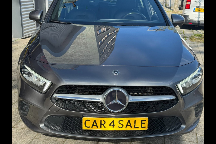 Mercedes-Benz A-Klasse 200 Edition 19 - Automaat I Sport Pakket I Navigatie/ Apple CarPlay I Leer I LED I PDC I Dealer onderhouden