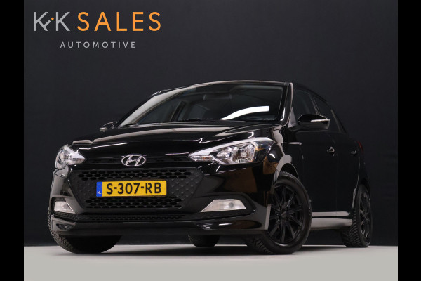 Hyundai i20 1.4i i-Vision Automaat [TREKHAAK, AIRCO, PARKEERSENSOR, RADIO, NIEUWSTAAT]