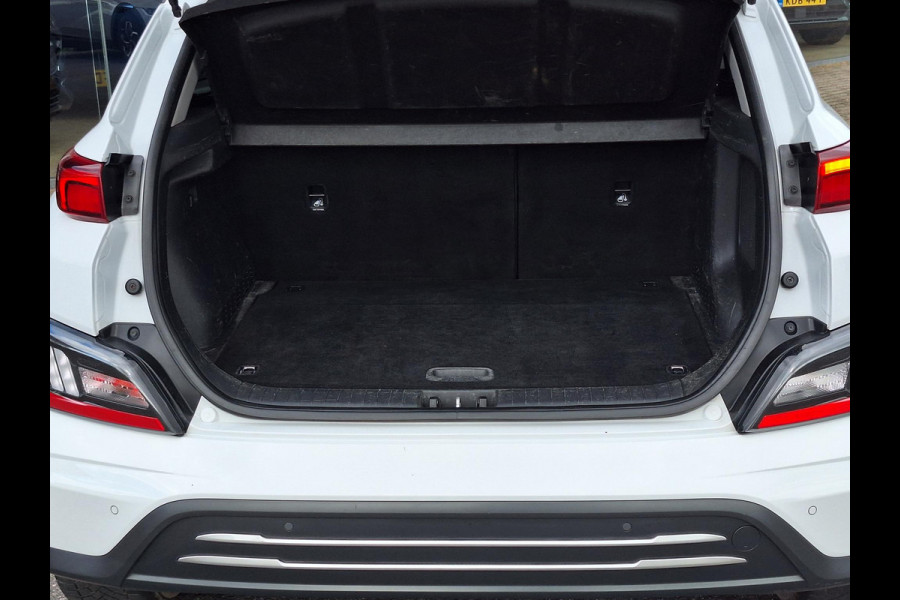 Hyundai Kona EV Fashion 64 kWh | SOH: nnb | 3 Fase | Warmtepomp | Blindspot | Navi | Camera |