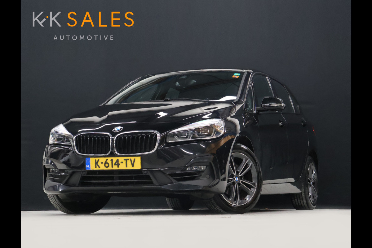 BMW 2 Serie Active Tourer 218i High Executive M Sport [TREKHAAK, HARMAN/KARDON, CRUISE CONTROL, BLUETOOTH TELEFOON, HUD, ACHTERUITRIJCAMERA, PDC V+A, BMW LED, NIEUWSTAAT]