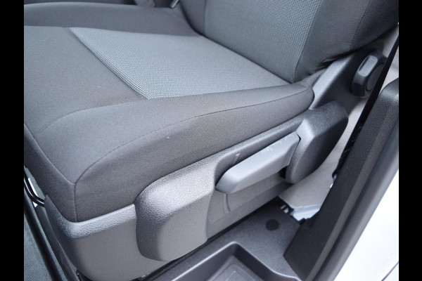 Opel Vivaro Electric L2 75 kWh | tot 8 jaar garantie | Apple Carplay | camera | dodehoekwaarschuwing | parkeersensoren voor & achter | Comfort tussenschot |