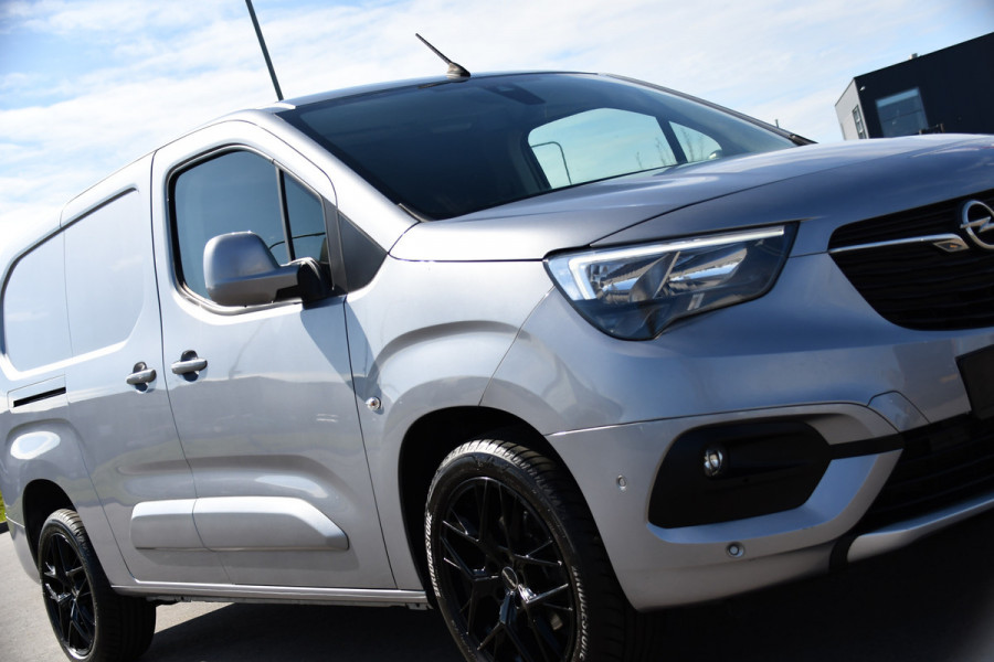 Opel Combo 1.5D L2H1 PB Edition Camera, Cruise, Carplay, Dodehoek, 130pk, Automaat, LED, Sensoren, Clima, Keyless, Uniek!