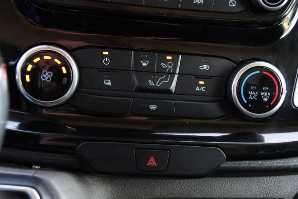 Ford Transit 350 2.0 TDCI L3H2 Limited PB Edition Camera, Cruise, Carplay, 2 x schuifdeur, 185pk, Automaat, Xenon, Multimedia, Trekhaak, Uniek!