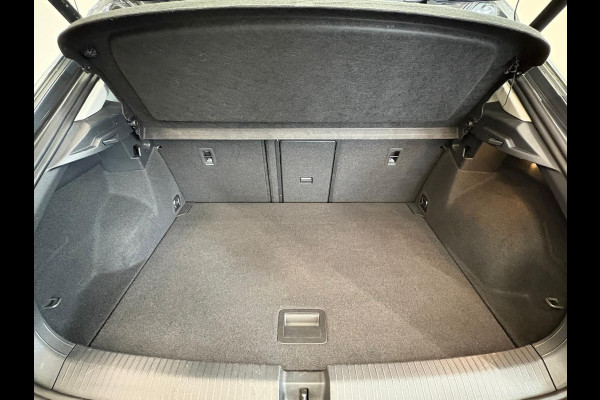Volkswagen T-Roc 1.5 TSI DSG-7 Aut. Style Airco ECC Navi Carplay PDC VA+ Camera Adaptive Cruise Control Keyless Go Virtual Cockpit Pro