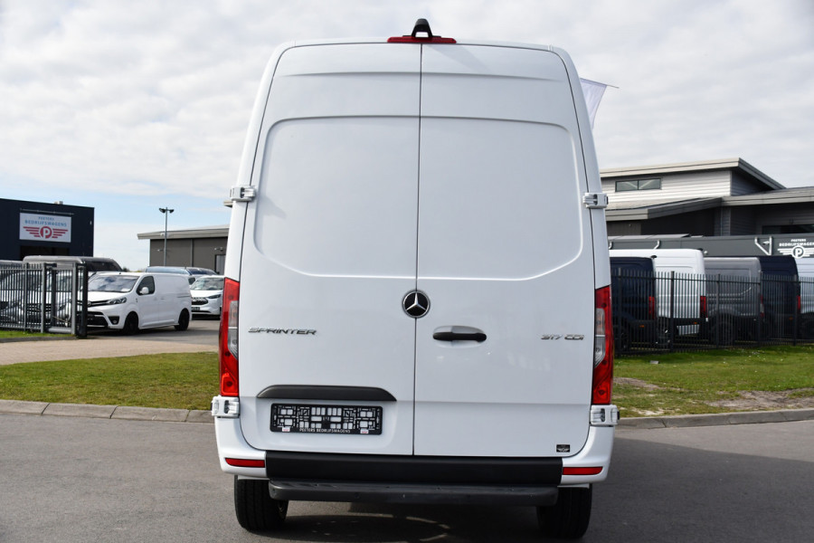 Mercedes-Benz Sprinter 317 1.9 CDI L2 Pro AMG Edition FACE LIFT! Camera, Cruise, Carplay, LED, Stoelverwarming, 170pk, Automaat, Multimedia, Uniek!
